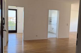 Wohnung mieten in Goethestraße 18, 76532 Haueneberstein, Großzügige 4-Zimmer-Wohnung mit 107 m², Balkon & TG-Stellplatz Goethestraße 18, 76532 Baden-Baden