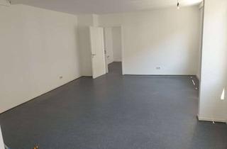 Wohnung mieten in 70182 Mitte, Stuttgart Mitte: 3-Zimmer-Wohnung mit viel Platz