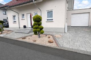 Einfamilienhaus kaufen in 63607 Wächtersbach, Modernes Einfamilienhaus mit hochwertiger Ausstattung, gepflegtem Garten und Ausbaureserve