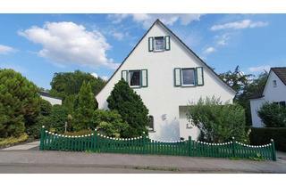 Einfamilienhaus kaufen in 42859 Remscheid, Freistehendes Einfamilienhaus mit Einliegerwohnung, Pool und großem Garten in Remscheid Süd