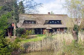 Haus mieten in Karolingerweg, 21357 Barum, Exklusives Reetdachhaus im „Heidedorf“ voll möbliert | Sauna | Golfplatznähe | ehemaliges Filmset