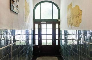 Anlageobjekt in Ahlmannstraße 24, 24118 Ravensberg, Kiel-Ravensberg, wunderschöne 3-Zimmer-Wohnung mit Loggia im EG