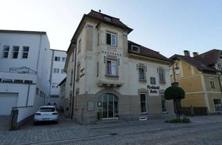 Anlageobjekt in 84359 Simbach, 3 Wohnungen und eine große Gewerbeeinheit mit Verkaufsladenfläche - Cafe in sehr zentraler Lage