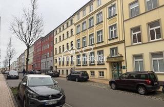 Wohnung mieten in Fritz-Reuter-Straße 11, 19053 Schwerin, 1-Zimmer-Dachgeschosswohnung mit Balkon und neuer Einbauküche