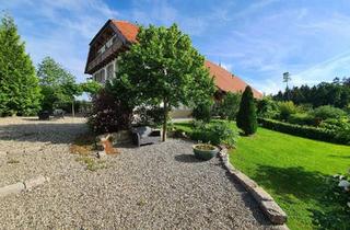 Haus kaufen in 88605 Meßkirch, Meßkirch - Landhaus - 20 MinutenBodensee - Alleinlage - Kernsaniert