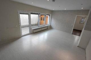 Wohnung kaufen in 51702 Bergneustadt, Bergneustadt - Sofort frei! Barrierefreie 4 Zimmer EG Wohnung mit Garten& Garage