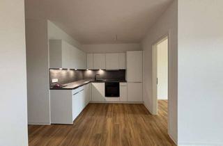 Wohnung mieten in Lübecker Straße, 01159 Löbtau-Nord, TOP! Hochwertige 4-Zi.-Whg. mit zwei Bädern, EBK und Balkon !!!