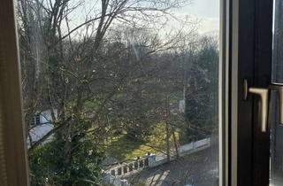 Wohnung mieten in 40597 Benrath, Ruhige 2-Raum-Dachgeschosswohnung in Düsseldorf