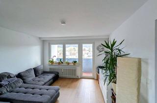 Wohnung mieten in Jägerhausstraße 72, 74074 Heilbronn, Modernisierte 3,5-Zimmer-Wohnung im obersten Stockwerk mit Balkon und Weitblick – Heilbronn-Ost