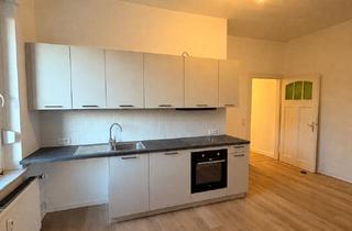 Wohnung mieten in Hakenort 38A, 33609 Innenstadt, Schöne 2 Zimmer Altbauwohnung