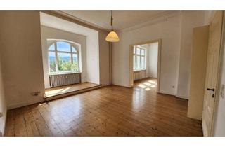 Wohnung mieten in Friedrichshöhe 12, 32760 Detmold, Charmante 3-Zimmer-Wohnung mit Wintergarten & Fernblick in Detmold-Heiligenkirchen