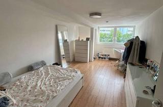 WG-Zimmer mieten in 50969 Zollstock, Helles 17qm großes möbliertes WG-Zimmer in Uni-Nähe. Zwischenmiete/Untermiete (1.10.26 - 30.01.27)