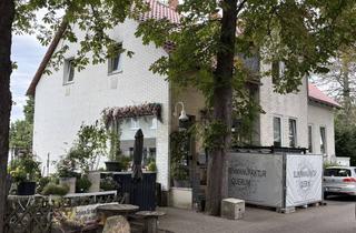 Mehrfamilienhaus kaufen in Im Fischerkamp, 38108 Braunschweig, Kleines Mehrfamilienhaus inkl. 6 Garagen auf großen Grundstück