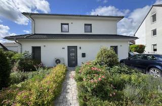 Villa kaufen in 61250 Usingen, PROVISIONSFREI! Moderne, sehr energie-effiziente mediterrane Stadtvilla in bester Lage von Using