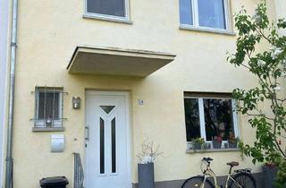 Haus mieten in Im Hopfengarten 28, 61440 Oberursel, Reihenmittelhaus mit EBK, Garten und 5 Zimmern