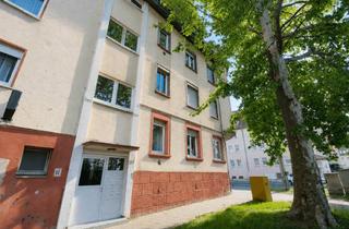 Wohnung kaufen in 70374 Bad Cannstatt, Bezugsfreie Hochparterre-Wohnung mit hohen Decken und zentraler Anbindung