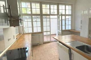 Wohnung mieten in Finkenhofstraße 20, 60322 Nordend-West, Dachgeschosswohnung mit Kamin u. Klimaanlage - zentrumsnah