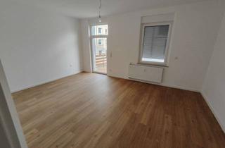 Wohnung mieten in Hülser Str. 91, 47803 Inrath/Kliedbruch, Mit Einbauküche und weiteren Extras: Schicke 3-Zimmer Wohnung mit Terrasse