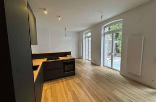 Wohnung mieten in 50677 Altstadt-Süd, Einzigartige Gelegenheit: Stilvoll sanierter Altbau mit Innenhof in bester Südstadt-Lage