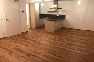 Wohnung mieten in Entengraben 32a, 86732 Oettingen, Exklusive, neuwertige 2-Zimmer-Wohnung mit Aufzug, Balkon und Einbauküche in Oettingen