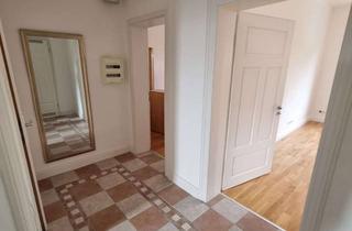 Wohnung mieten in Ludwigstraße 27, 97421 Bergl, Frisch renovierte, helle 2-Zimmer-Altbauwohnung mit neuer Einbauküche im Gründerzeitviertel