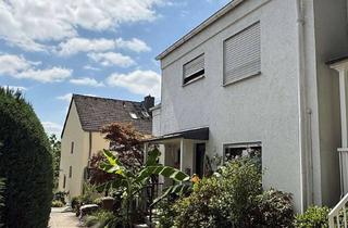 Einfamilienhaus kaufen in 61462 Königstein, Einfamilienhaus (RMH) 140 m² Wfl. + 2 Garagen in schöner Lage! Haus ist derzeit noch vermietet.