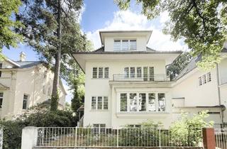 Villa kaufen in 14193 Grunewald, Stilvolle Altbauvilla aus den 1920er Jahren im wohnbegehrten Berlin - Grunewald