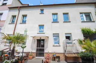 Haus kaufen in 04509 Delitzsch, Kapitalanlage oder Mehrgenerationenwohnen: Flexibles MFH mit 3 Einheiten
