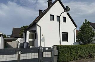 Haus mieten in 40472 Rath, Familien! Freistehendes und modernisiertes Einfamilienhaus in attraktiver Wohnsiedlung!