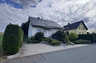 Haus kaufen in 08491 Lauschgrün, Eleganz trifft Wohnqualität!