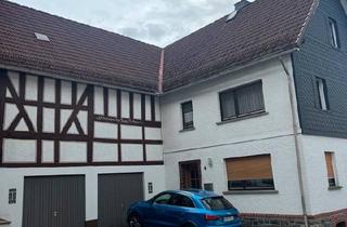 Haus kaufen in 35088 Battenberg, Battenberg (Eder) - Attraktives Wohnhaus mit großem Garten und Scheune in Dodenau