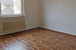 Wohnung kaufen in Siedelmeisterweg 10, 13403 Reinickendorf, Geräumige 3-Zimmer-Wohnung* in ruhiger Lage.