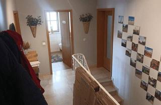 Wohnung kaufen in 85591 Vaterstetten, Großzügige 6 Zimmer Wohnung mit großem Garten, Terrasse & vielseitigem Souterrain in Vaterstetten