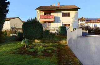 Wohnung kaufen in 79725 Laufenburg, Haushälfte mit ca. 500 m² Grundstück/Garten, Garage und Carport in bester Lage!