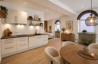 Wohnung kaufen in 84028 Altstadt, Landshut Altstadt: Saniertes 1,5 Zimmer Apartment in der Herrngasse mit modernem Bad & EBK