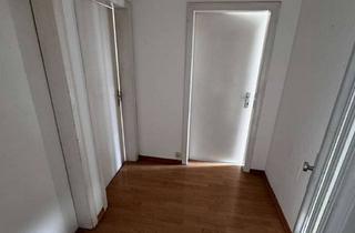 Wohnung mieten in Frankfurter Str. 75A, 34121 Süd, Zentrale 2-Zimmer-Wohnung mit Küche und Bad
