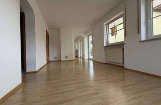 Wohnung mieten in 85459 Berglern, Einladende EG-Wohnung mit Garten, Garage und Einbauküche
