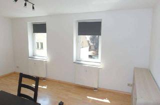 Wohnung mieten in Straße Des Friedens, 09212 Limbach-Oberfrohna, Kleine, teilmöblierte 1-Zimmer-Wohnung im 3.OG mit Laminatboden * auch als Büro nutzbar