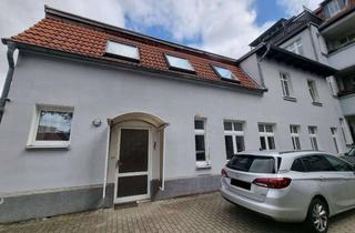 Wohnung mieten in Richard-Wagner-Str. 28, 38820 Halberstadt, 3-Zimmer-Erdgeschosswohnung mit offener Küche und Gestaltungspotenzial in Halberstadt