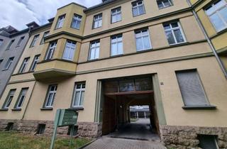 Wohnung mieten in Richard-Wagner-Str. 28, 38820 Halberstadt, Wohnen mit Ausblick - 3-Zimmer-Dachgeschosswohnung mit zwei Balkonen
