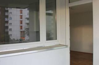 Wohnung mieten in Albertus-Magnus-Weg, 85521 Ottobrunn, Exklusive, gepflegte 2-Zimmer-Wohnung mit Balkon und Einbauküche in Ottobrunn