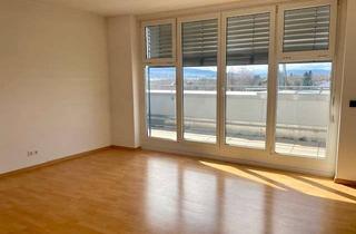 Wohnung mieten in Radolfzeller Straße 36, 78467 Konstanz, Lichtdurchflutete 2-Zimmer-Terrassenwohnung mit Panoramablick in Konstanz-Wollmatingen