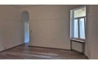 Wohnung mieten in Kurstraße 11, 61231 Bad Nauheim, 2 Zimmer Altbauwohnung im Herzen von Bad Nauheim gegenüber der Dankeskirche