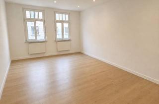 Wohnung mieten in 90459 Galgenhof, Erstbezug nach Sanierung: helle 3-Zimmer-Altbauwohnung mit Balkon, Einbauküche und separatem WC