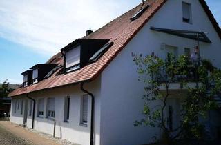 Wohnung mieten in Zum Klösterle, 90455 Worzeldorf, Schöne EG-Wohnung mit drei Zimmern und Terrasse in Nürnberg