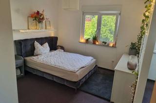 Wohnung mieten in Florastr. 16, 51674 Wiehl, Obergeschoss Wohnung mit Balkon und Stellplatz
