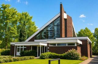 Villa kaufen in 26384 Wilhelmshaven, Außergewöhnliche Architektur. Potenzial für eine exklusive Villa oder individuelles Architektenhaus