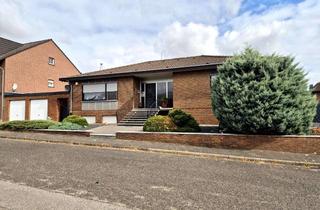 Haus kaufen in Kirchberg 18, 52538 Gangelt, Modernisierter, unterkellerter Bungalow mit tollem Außenbereich…