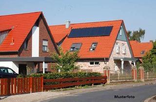 Doppelhaushälfte kaufen in Ortsstraße xxx, 98744 Meura, Doppelhaushälfte mit 2-geschossigem Anbau, Dachterrasse und viel Platz