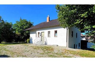 Einfamilienhaus kaufen in 88339 Bad Waldsee, Viel Platz für Ihre Zukunft – Einfamilienhaus mit Einliegerwohnung, ausbaubarem Dachgeschoss